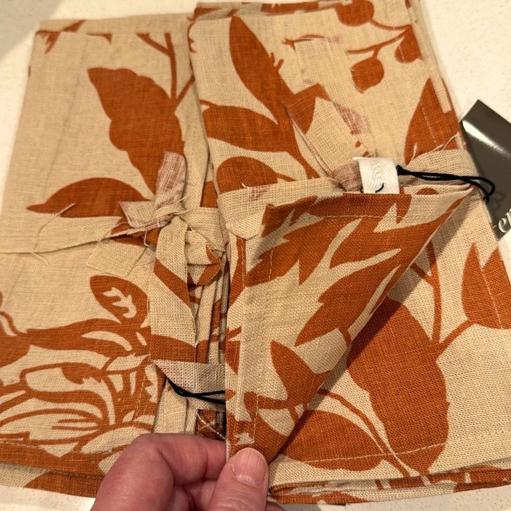 Anthropologie Linen Leaf set of 2 table napkins